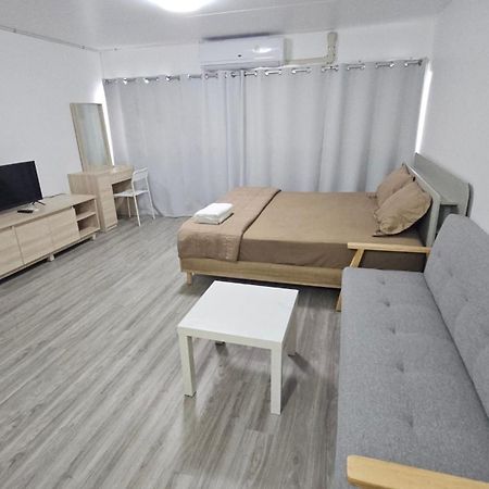 New Room Nonthaburi Buitenkant foto